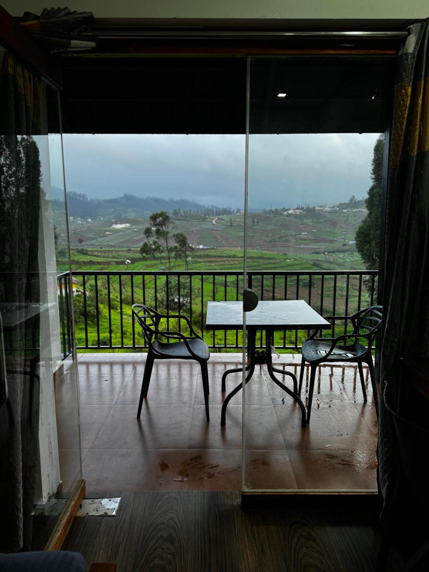 The Wooden Springs Bed and Breakfast Ooty Eksteriør billede